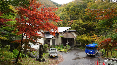 雨z刈りの「青荷玄関」
