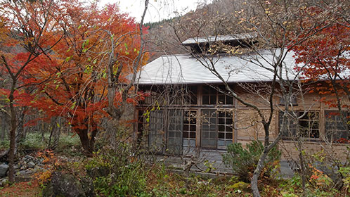 紅葉最後の「健六の湯」